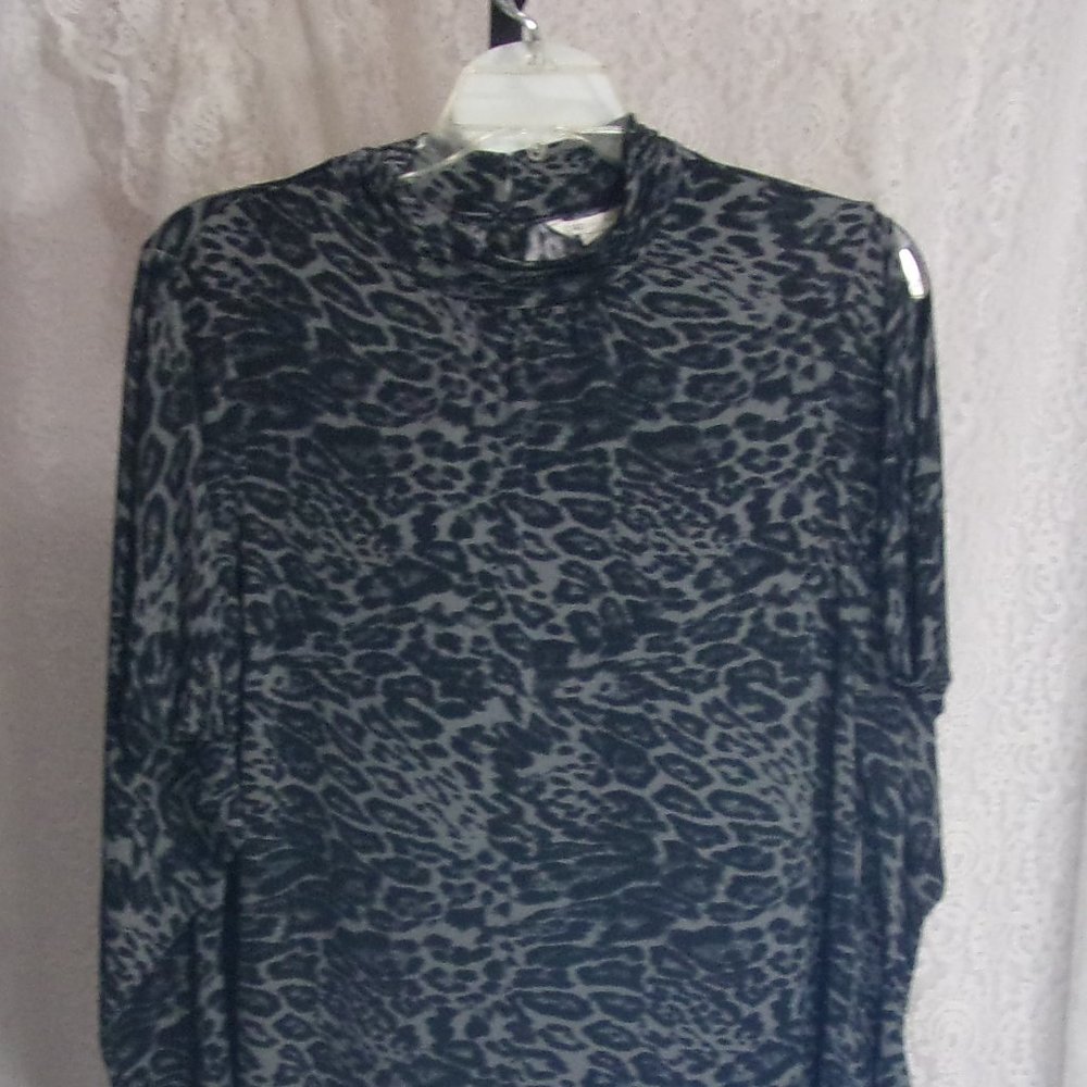 Black and Grey Leopard Draped Cold Shoulder Top Size Plus 14/16